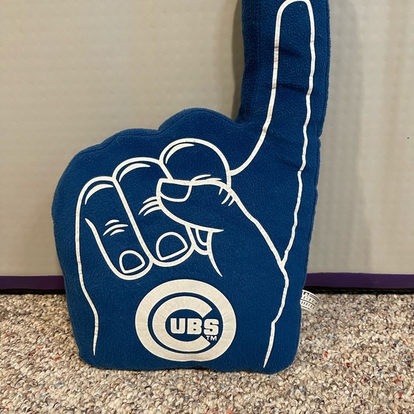 Vintage Chicago Cubs Fan Finger Pillow - Picture 2 of 6